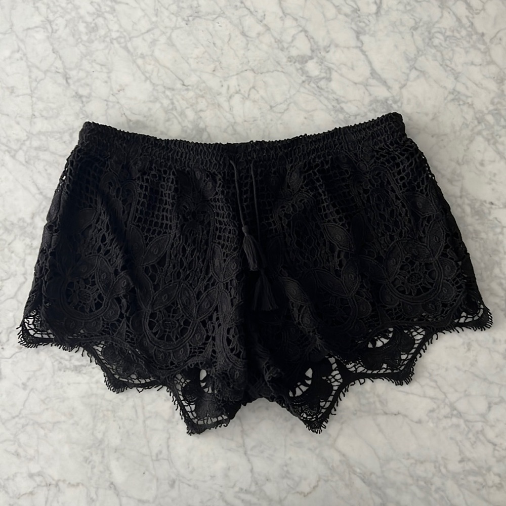 🧡 Black Crochet Shorts